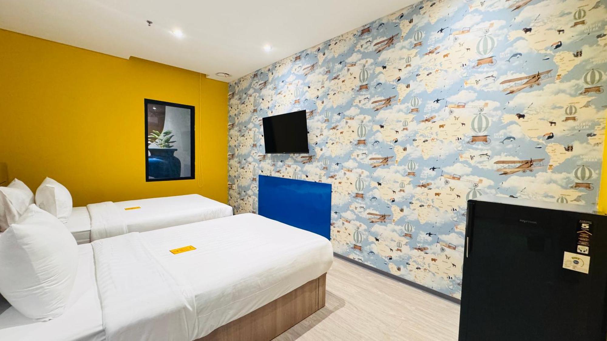 Yellow Bee Resort Cililitan Cakarta Dış mekan fotoğraf