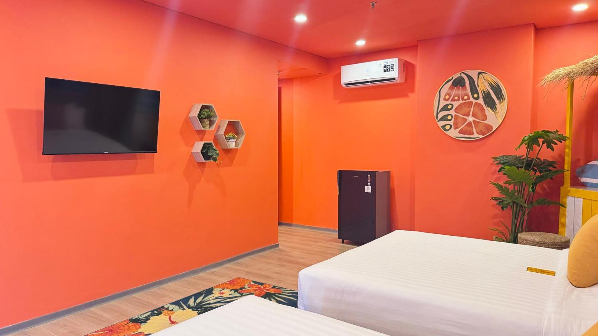Yellow Bee Resort Cililitan Cakarta Dış mekan fotoğraf