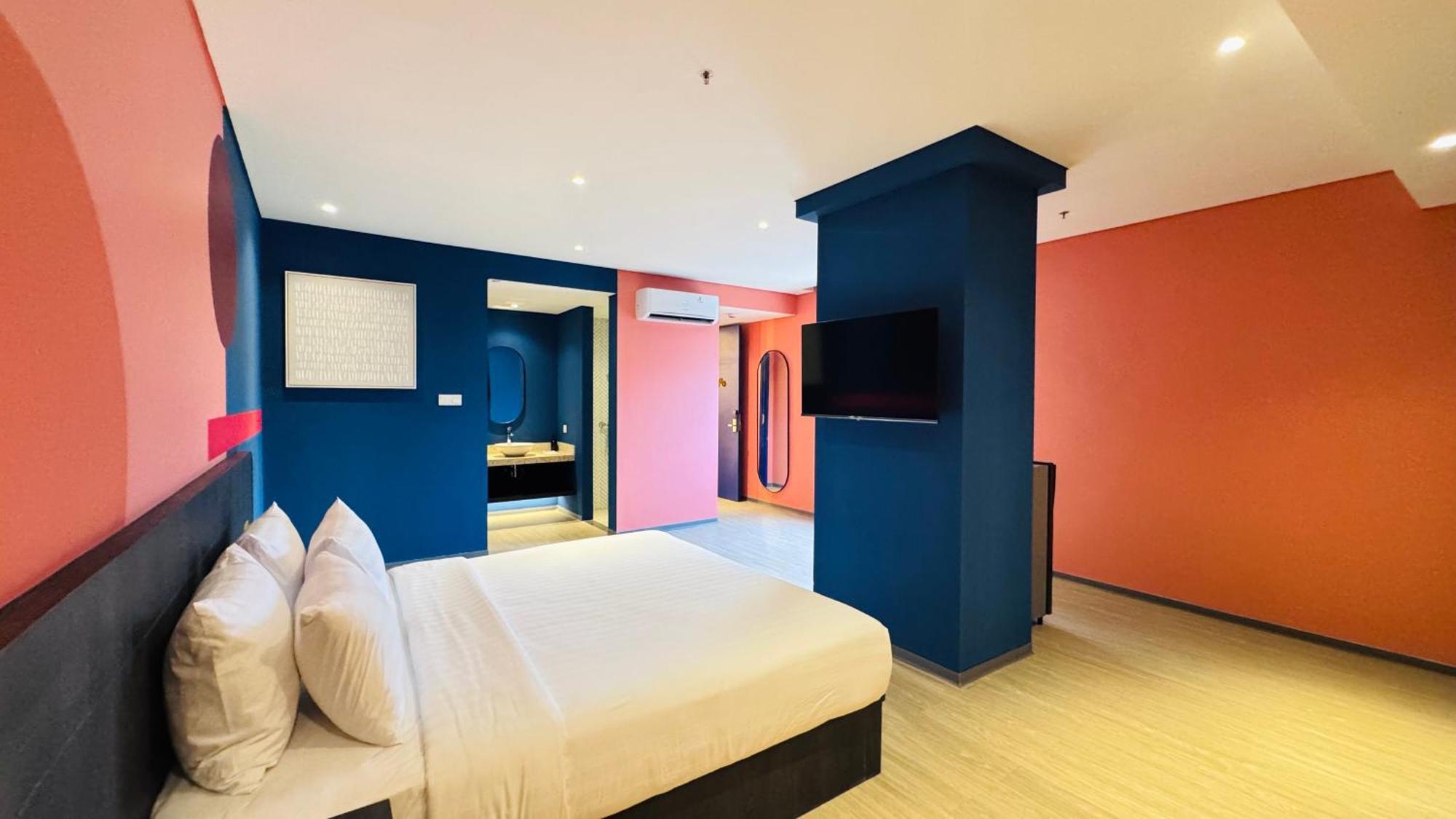 Yellow Bee Resort Cililitan Cakarta Dış mekan fotoğraf