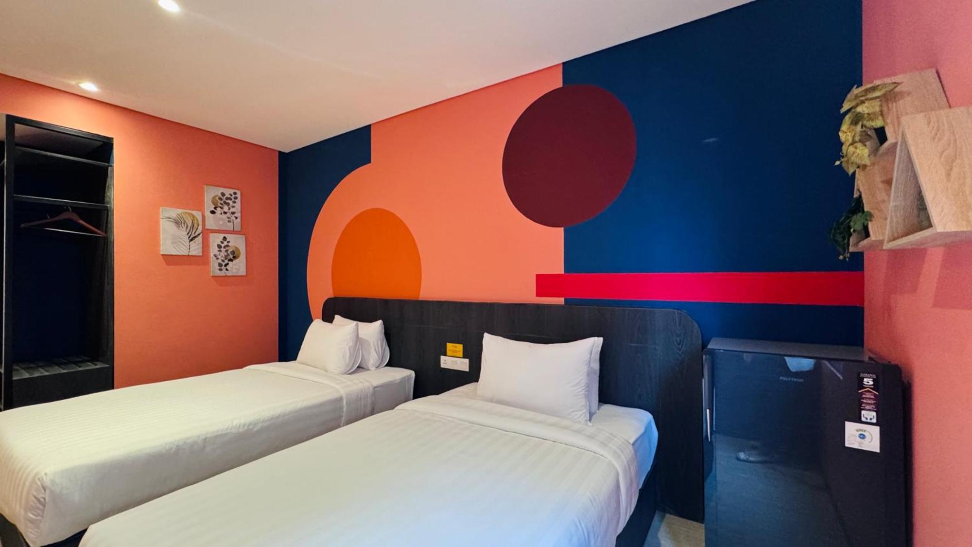 Yellow Bee Resort Cililitan Cakarta Dış mekan fotoğraf